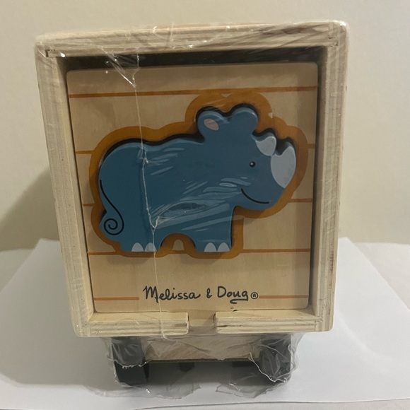 Melissa and Doug Wooden Safari Animal Truck - Picture 3 of 5